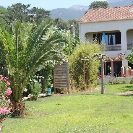 Casa L'ascosu דירה